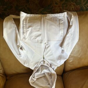 White Zip-Up CroppedHoodie